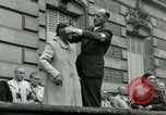 Immagine di Donne collaboratore Parigi Francia, 1944, secondo 59 filmato di repertorio 65675022027