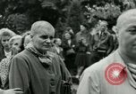 Immagine di Donne collaboratori Parigi Francia, 1944, secondo 23 filmato di repertorio 65675022028