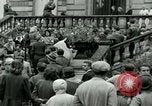 Immagine di Donne collaboratori Parigi Francia, 1944, secondo 6 filmato di repertorio 65675022029