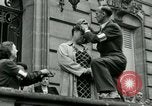 Immagine di Donne collaboratori Parigi Francia, 1944, secondo 47 filmato di repertorio 65675022029