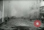 Immagine di Post office bombardamento Napoli Italia, 1943, secondo 21 filmato di repertorio 65675022035