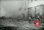 Immagine di Post office bombardamento Napoli Italia, 1943, secondo 22 filmato di repertorio 65675022035
