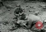 Immagine di Post office bombardamento Napoli Italia, 1943, secondo 28 filmato di repertorio 65675022035