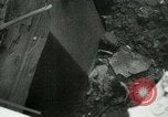 Immagine di Post office bombardamento Napoli Italia, 1943, secondo 48 filmato di repertorio 65675022035