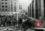 Immagine di Post office bombardamento Napoli Italia, 1943, secondo 57 filmato di repertorio 65675022035