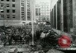 Immagine di Post office bombardamento Napoli Italia, 1943, secondo 58 filmato di repertorio 65675022035