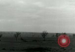 Standbild Elemente der US-Armee 7 Förderung durch Frankreich in Zweiten Weltkrieg Surbourg Elsass Frankreich, 1945, aus Sekunde 8 historischem Filmmaterial Videoclip 65675022037