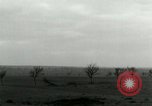 Standbild Elemente der US-Armee 7 Förderung durch Frankreich in Zweiten Weltkrieg Surbourg Elsass Frankreich, 1945, aus Sekunde 10 historischem Filmmaterial Videoclip 65675022037