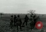 Standbild Elemente der US-Armee 7 Förderung durch Frankreich in Zweiten Weltkrieg Surbourg Elsass Frankreich, 1945, aus Sekunde 23 historischem Filmmaterial Videoclip 65675022037