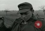 Standbild Elemente der US-Armee 7 Förderung durch Frankreich in Zweiten Weltkrieg Surbourg Elsass Frankreich, 1945, aus Sekunde 35 historischem Filmmaterial Videoclip 65675022037