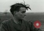 Standbild Elemente der US-Armee 7 Förderung durch Frankreich in Zweiten Weltkrieg Surbourg Elsass Frankreich, 1945, aus Sekunde 45 historischem Filmmaterial Videoclip 65675022037