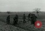 Standbild Elemente der US-Armee 7 Förderung durch Frankreich in Zweiten Weltkrieg Surbourg Elsass Frankreich, 1945, aus Sekunde 47 historischem Filmmaterial Videoclip 65675022037
