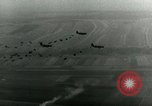 Standbild 17 Airborne Division Chalons Frankreich, 1945, aus Sekunde 24 historischem Filmmaterial Videoclip 65675022039