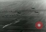Standbild 17 Airborne Division Chalons Frankreich, 1945, aus Sekunde 32 historischem Filmmaterial Videoclip 65675022039
