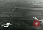Standbild 17 Airborne Division Chalons Frankreich, 1945, aus Sekunde 37 historischem Filmmaterial Videoclip 65675022039