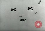 Standbild 17 Airborne Division Chalons Frankreich, 1945, aus Sekunde 4 historischem Filmmaterial Videoclip 65675022040