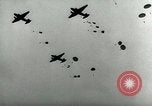 Standbild 17 Airborne Division Chalons Frankreich, 1945, aus Sekunde 5 historischem Filmmaterial Videoclip 65675022040
