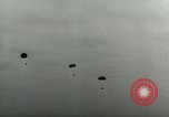 Standbild 17 Airborne Division Chalons Frankreich, 1945, aus Sekunde 20 historischem Filmmaterial Videoclip 65675022040
