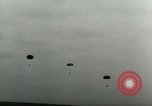 Standbild 17 Airborne Division Chalons Frankreich, 1945, aus Sekunde 21 historischem Filmmaterial Videoclip 65675022040