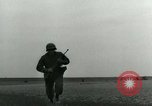 Standbild 17 Airborne Division Chalons Frankreich, 1945, aus Sekunde 61 historischem Filmmaterial Videoclip 65675022040