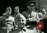 Standbild General Francisco Franco Burgos Spanien, 1937, aus Sekunde 12 historischem Filmmaterial Videoclip 65675022046