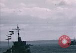 Standbild britischen Offiziere Atlantik, 1944, aus Sekunde 11 historischem Filmmaterial Videoclip 65675022052
