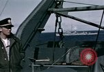 Standbild britischen Offiziere Atlantik, 1944, aus Sekunde 19 historischem Filmmaterial Videoclip 65675022052