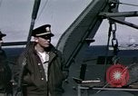 Standbild britischen Offiziere Atlantik, 1944, aus Sekunde 21 historischem Filmmaterial Videoclip 65675022052