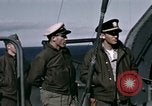 Standbild britischen Offiziere Atlantik, 1944, aus Sekunde 23 historischem Filmmaterial Videoclip 65675022052