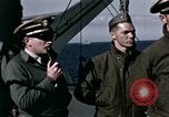 Standbild britischen Offiziere Atlantik, 1944, aus Sekunde 25 historischem Filmmaterial Videoclip 65675022052