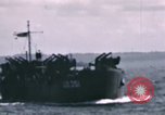 Standbild britischen Offiziere Atlantik, 1944, aus Sekunde 37 historischem Filmmaterial Videoclip 65675022052