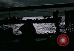 Standbild britischen Offiziere Atlantik, 1944, aus Sekunde 45 historischem Filmmaterial Videoclip 65675022052