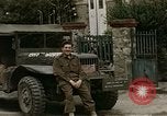 Standbild französische Städte post-Invasion Frankreich, 1944, aus Sekunde 17 historischem Filmmaterial Videoclip 65675022060