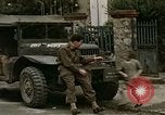 Standbild französische Städte post-Invasion Frankreich, 1944, aus Sekunde 19 historischem Filmmaterial Videoclip 65675022060