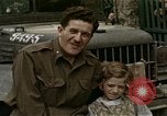 Standbild französische Städte post-Invasion Frankreich, 1944, aus Sekunde 25 historischem Filmmaterial Videoclip 65675022060