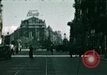 Standbild französische Städte post-Invasion Frankreich, 1944, aus Sekunde 34 historischem Filmmaterial Videoclip 65675022060