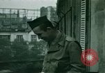 Standbild französische Städte post-Invasion Frankreich, 1944, aus Sekunde 43 historischem Filmmaterial Videoclip 65675022060