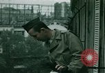 Standbild französische Städte post-Invasion Frankreich, 1944, aus Sekunde 44 historischem Filmmaterial Videoclip 65675022060