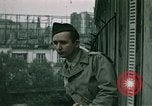 Standbild französische Städte post-Invasion Frankreich, 1944, aus Sekunde 47 historischem Filmmaterial Videoclip 65675022060