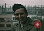 Standbild französische Städte post-Invasion Frankreich, 1944, aus Sekunde 53 historischem Filmmaterial Videoclip 65675022060