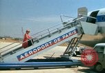 Standbild Pan American Airways Paris Frankreich, 1969, aus Sekunde 33 historischem Filmmaterial Videoclip 65675022083
