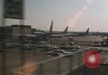 Standbild O'Hare Airport 1960s Chicago Illinois USA, 1969, aus Sekunde 40 historischem Filmmaterial Videoclip 65675022085