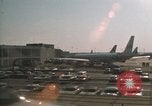 Standbild O'Hare Airport 1960s Chicago Illinois USA, 1969, aus Sekunde 43 historischem Filmmaterial Videoclip 65675022085