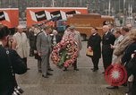 Standbild National Monument Amsterdam Niederlande, 1969, aus Sekunde 21 historischem Filmmaterial Videoclip 65675022087