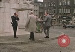Standbild National Monument Amsterdam Niederlande, 1969, aus Sekunde 28 historischem Filmmaterial Videoclip 65675022087
