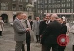 Standbild National Monument Amsterdam Niederlande, 1969, aus Sekunde 43 historischem Filmmaterial Videoclip 65675022087