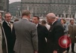 Standbild National Monument Amsterdam Niederlande, 1969, aus Sekunde 46 historischem Filmmaterial Videoclip 65675022087