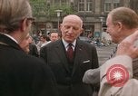 Standbild National Monument Amsterdam Niederlande, 1969, aus Sekunde 50 historischem Filmmaterial Videoclip 65675022087