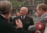 Standbild National Monument Amsterdam Niederlande, 1969, aus Sekunde 54 historischem Filmmaterial Videoclip 65675022087
