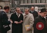 Standbild National Monument Amsterdam Niederlande, 1969, aus Sekunde 58 historischem Filmmaterial Videoclip 65675022087